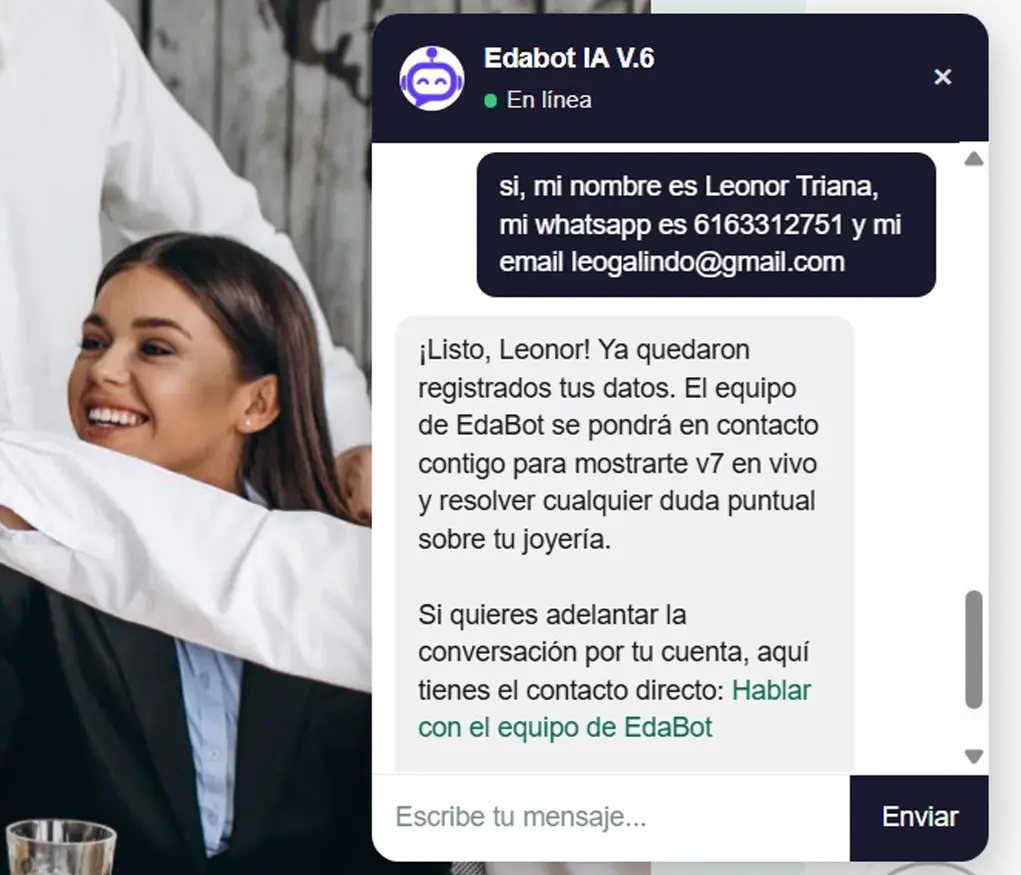 Chat de EdaBot v6 en un sitio web registrando los datos de un prospecto